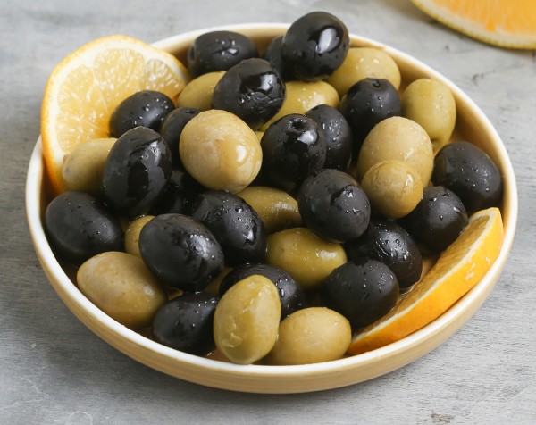 Оливки и маслины