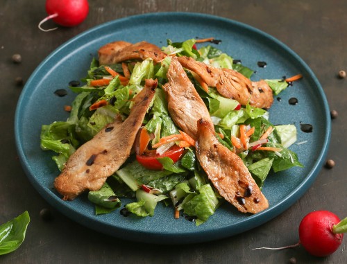 С курятиной и овощами