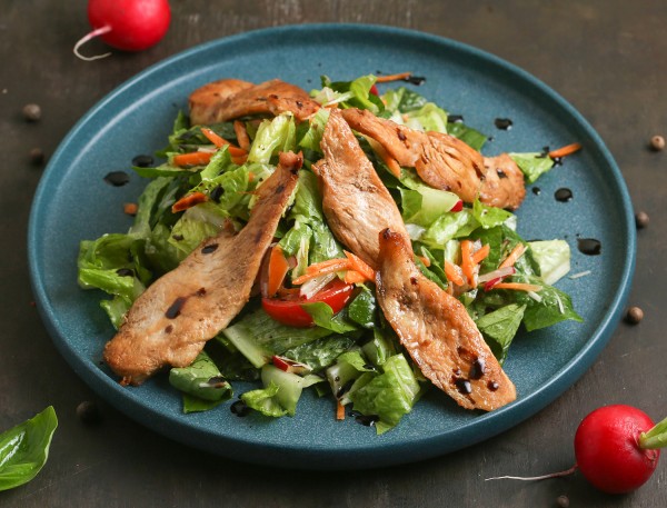 С курятиной и овощами