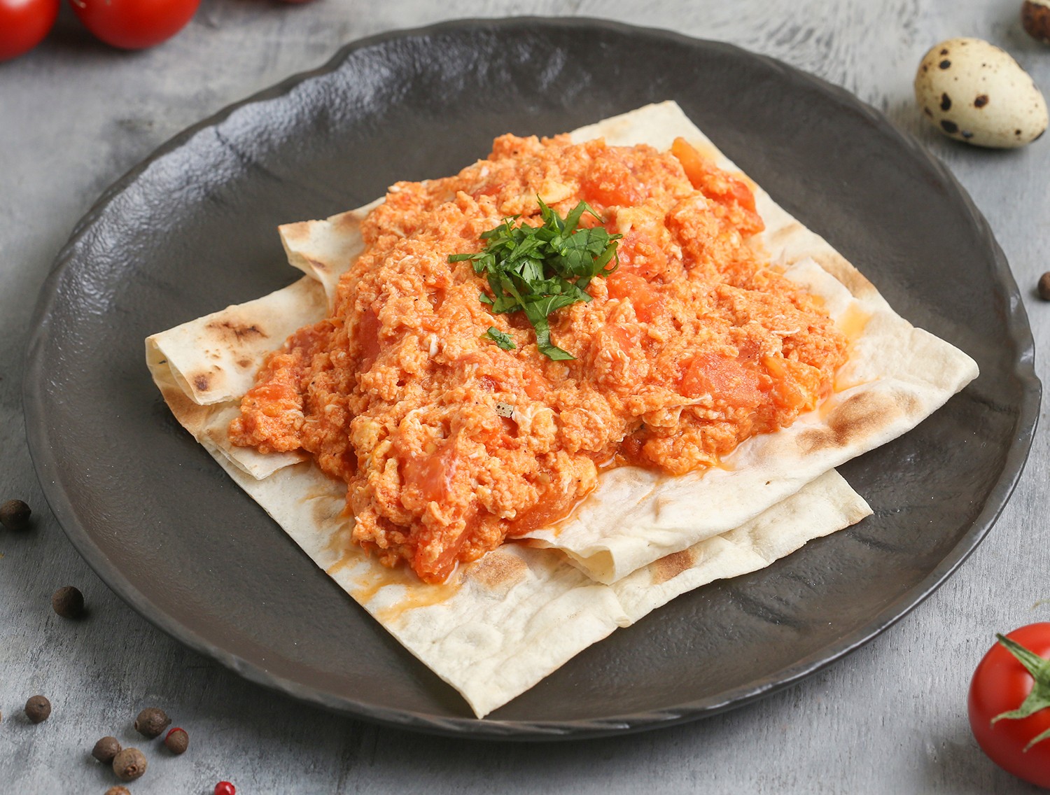 Яичница с помидорами