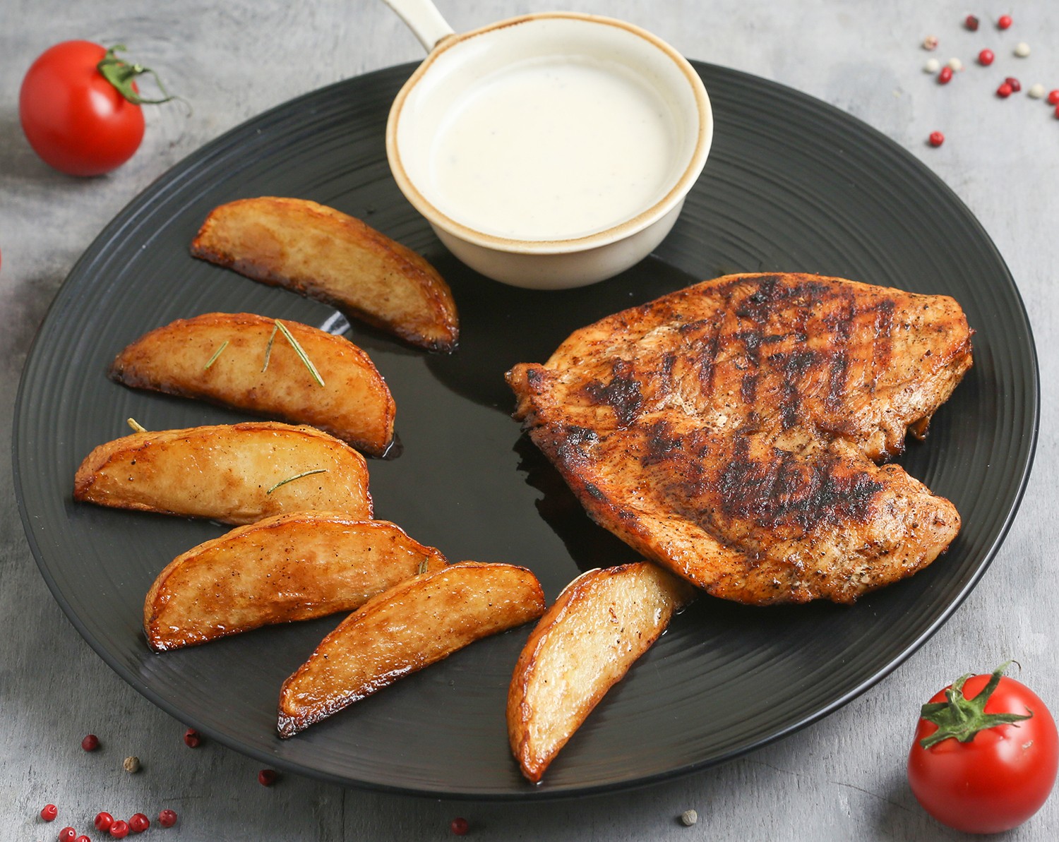 Куриное филе с сырным соусом