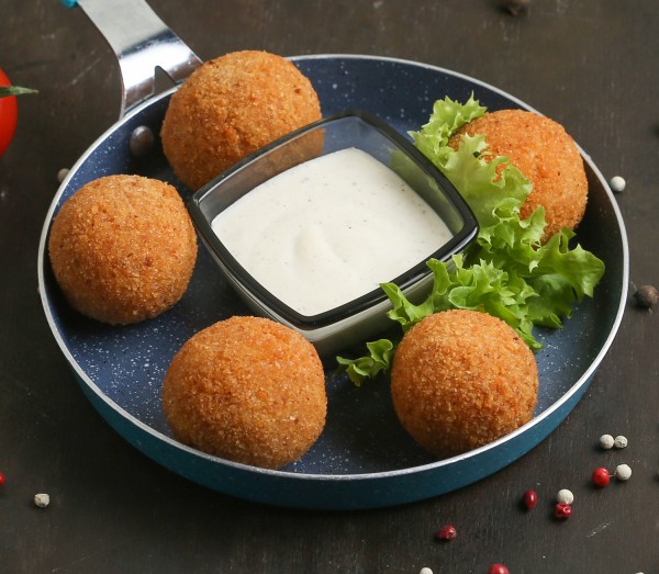 Жареные сырные шарики