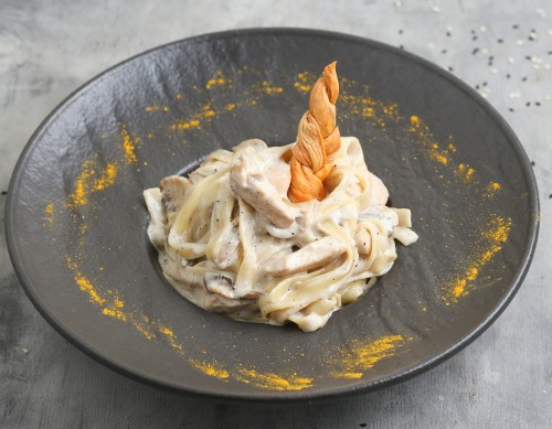 Тальятелле с курятиной и грибами