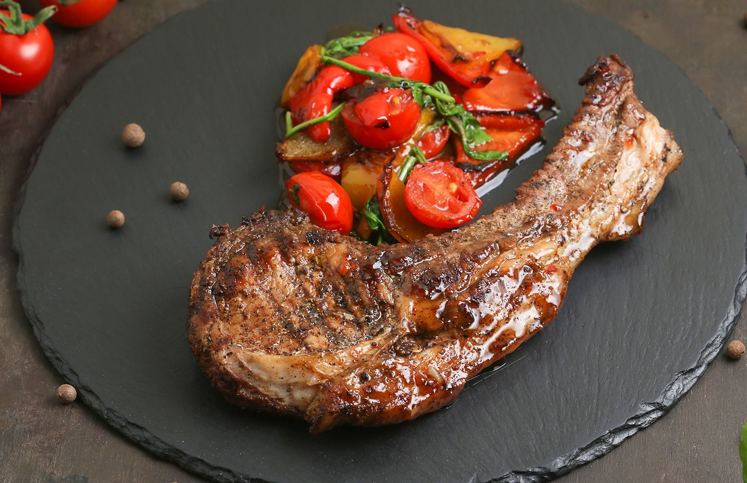 Свиной стейк 