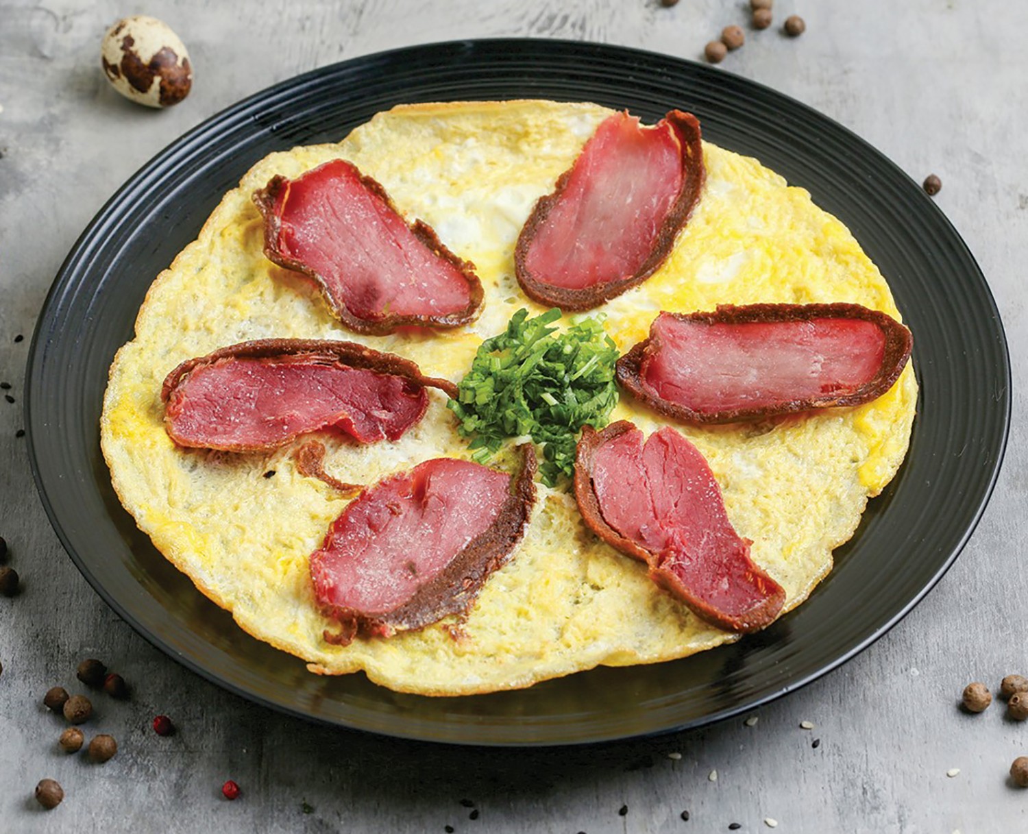 Яичница с бастурмой